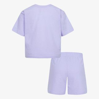 Nike Essential 