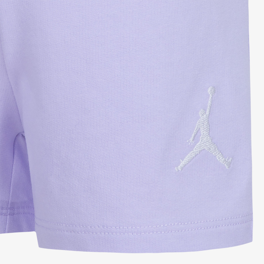 Nike Essential 