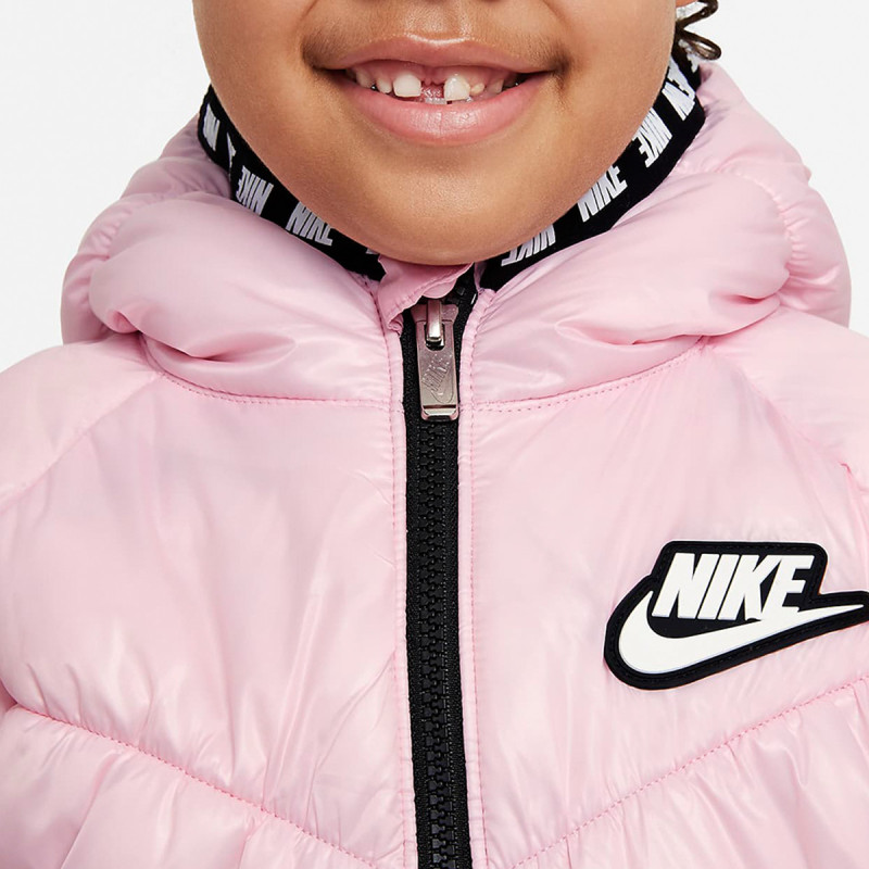 Nike CHEVRON 
