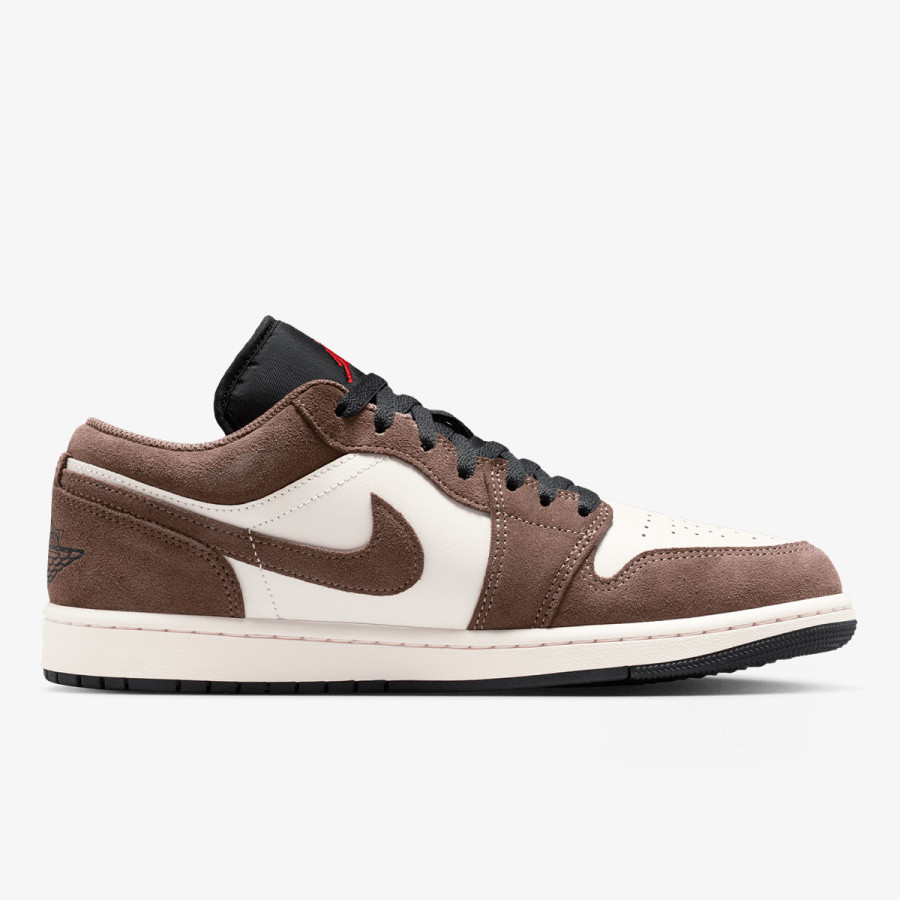 Nike AIR JORDAN 1 LOW 