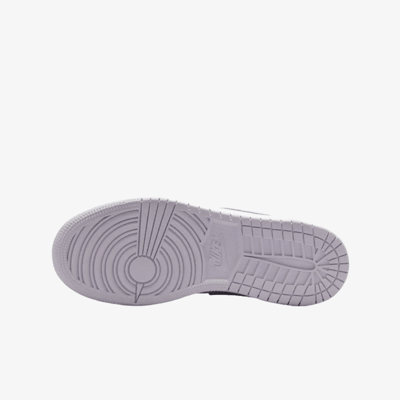Nike AIR JORDAN 1 LOW BG 