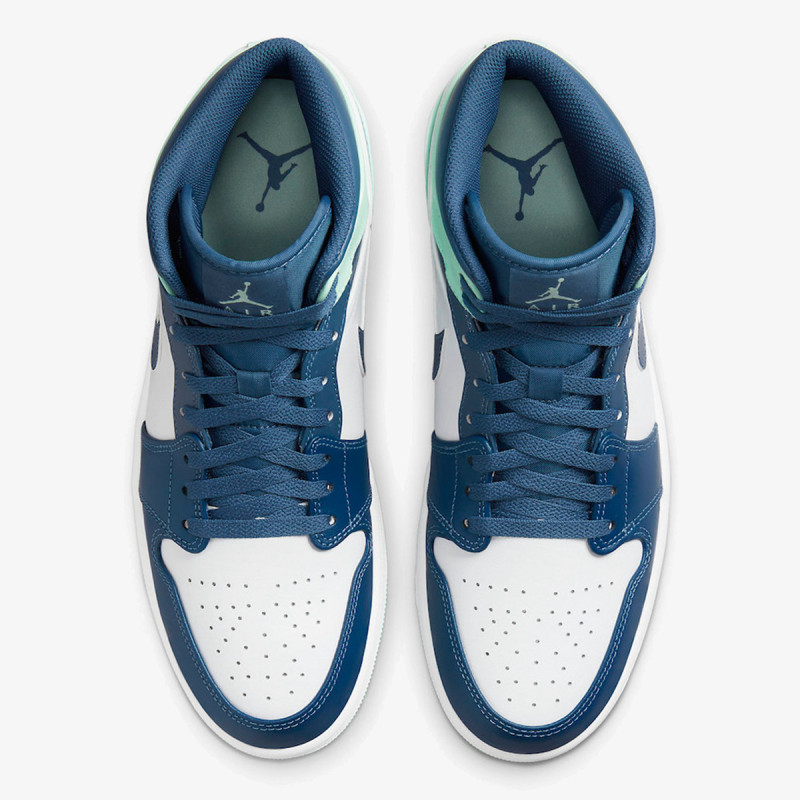 Nike Air Jordan 4 