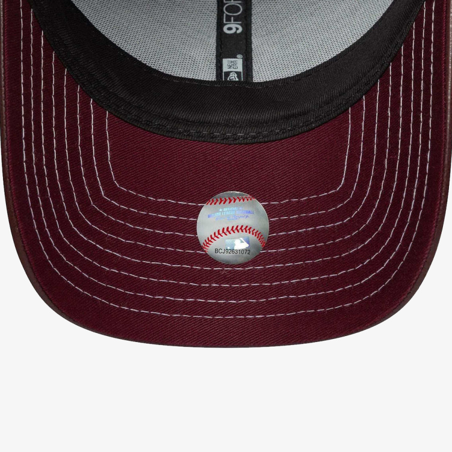 New Era FEMALE TOPSTITCH PU 9FORTY® 