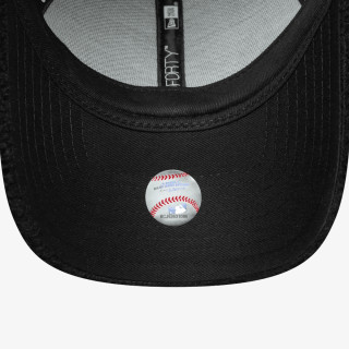 New Era FEMALE BORG 9FORTY® 