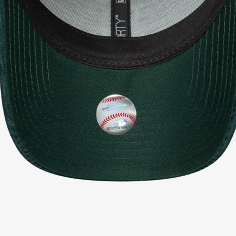 New Era FEMALE CORD 9FORTY® 
