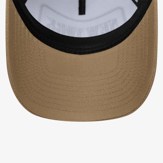 New Era LOCATION PATCH TRUCKER 