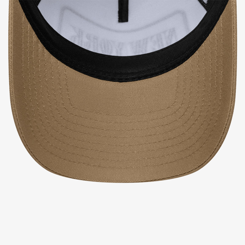 New Era LOCATION PATCH TRUCKER 