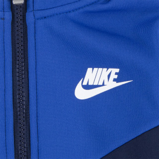 NIKE Sportswear Lifestyle Essentials 