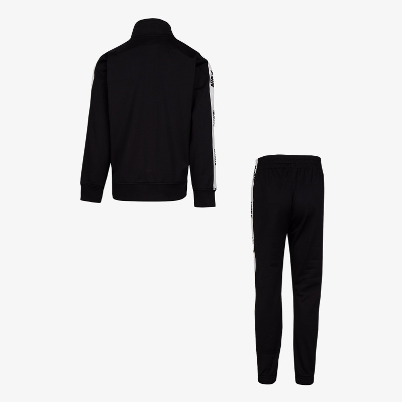 Nike Sportswear 