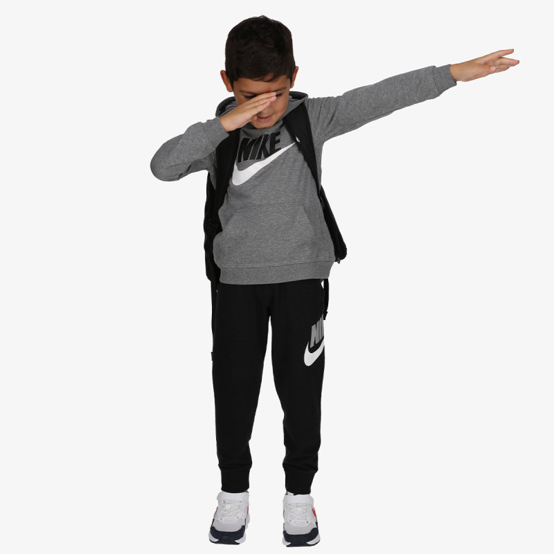 Nike Club 