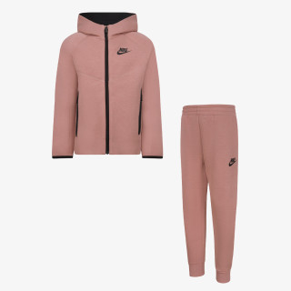 Nike Tech Fleece 