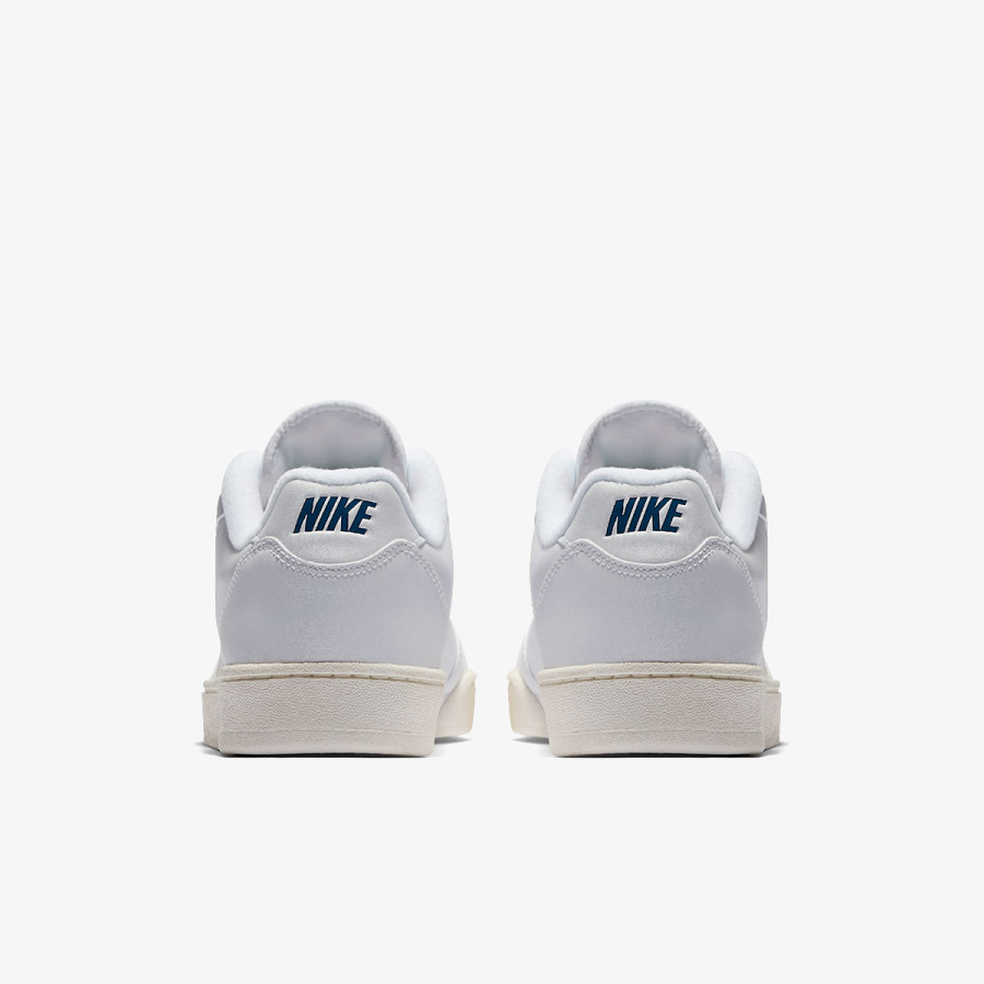 Nike GRANDSTAND II 