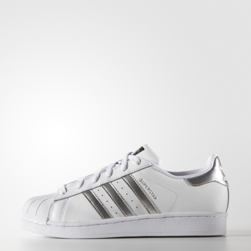 adidas SUPERSTAR 