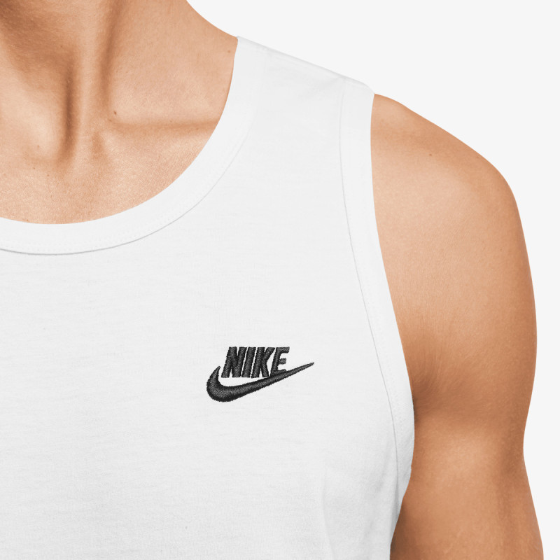 Nike Sportswear Club 