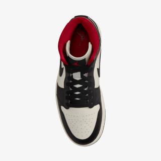 Nike AIR JORDAN 1 MID 