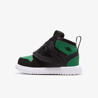 Nike SKY JORDAN 1 BT 
