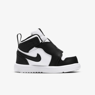 Nike SKY JORDAN 1 BT 