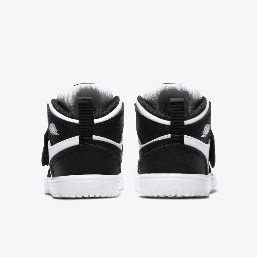 Nike SKY JORDAN 1 BT 