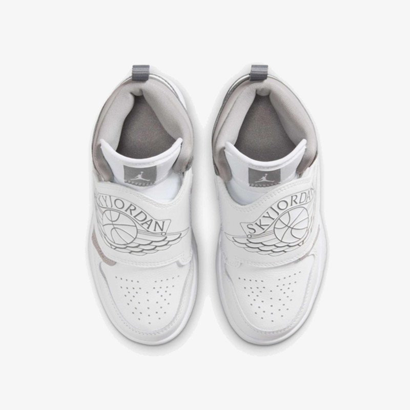 Nike SKY JORDAN 1 BP 