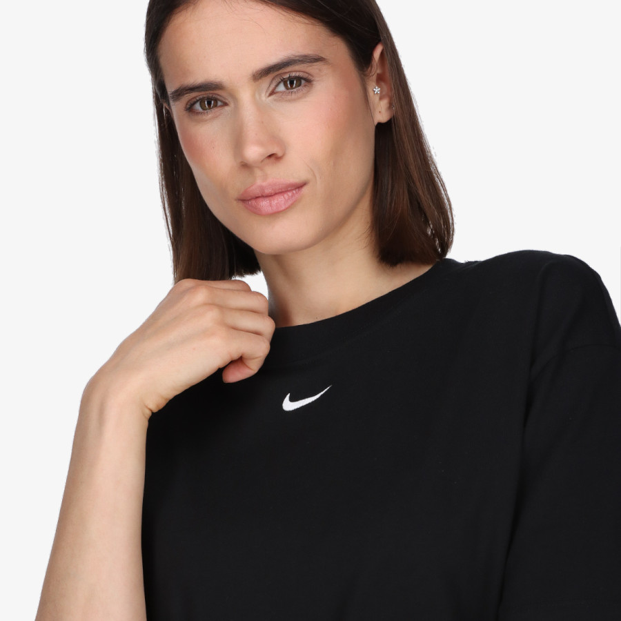 NIKE Sportswear Essential 