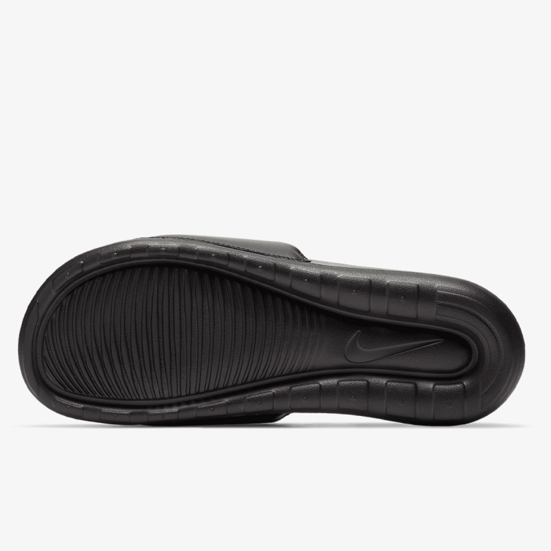 Nike Victori One 