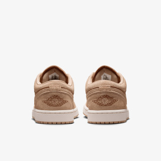 Nike WMNS AIR JORDAN 1 LOW 