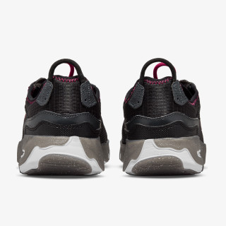 Nike NIKE REACT LIVE SE BG 