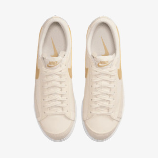 Nike W BLAZER LOW PLATFORM 