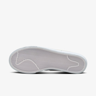 Nike W BLAZER LOW PLATFORM 