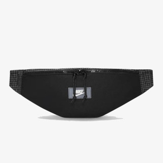 Nike Sportswear Heritage 