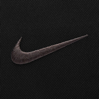Nike Essentials 