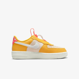 NIKE Force 1 Toggle 