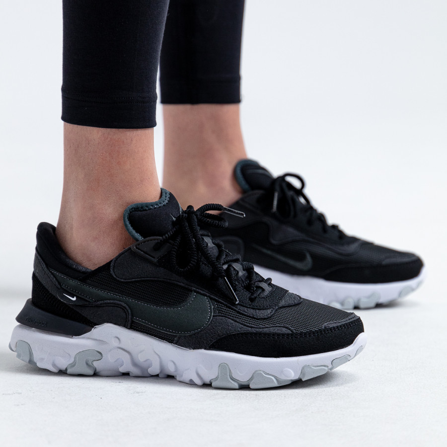 NIKE NIKE React Revision 