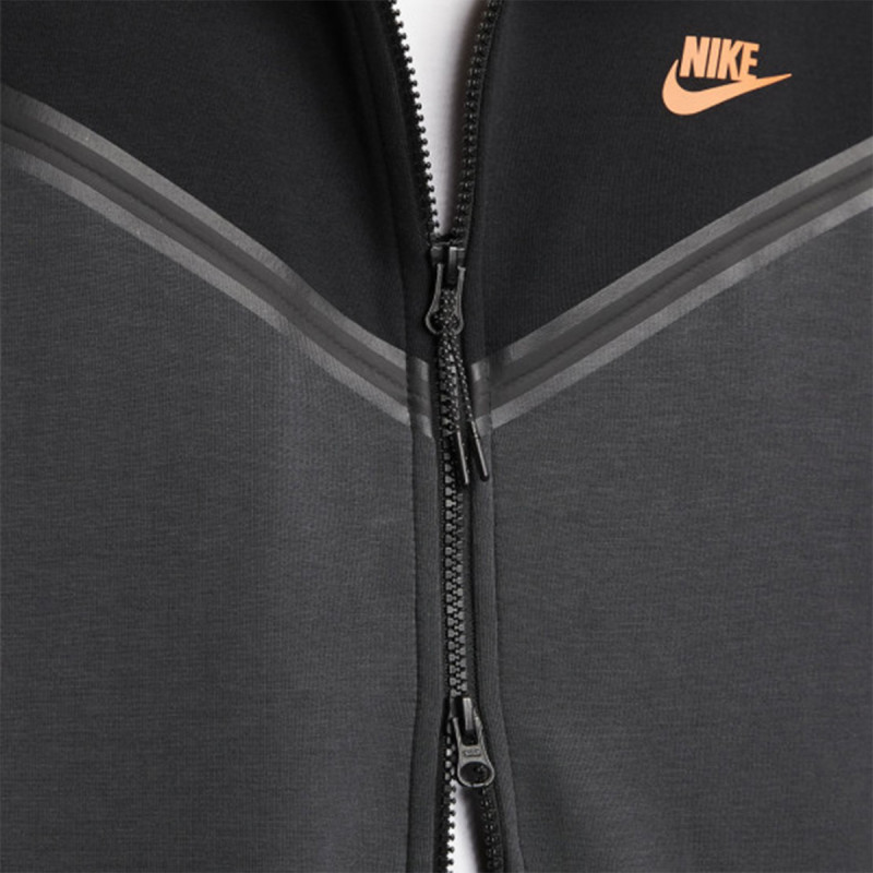 Nike Sportswear 