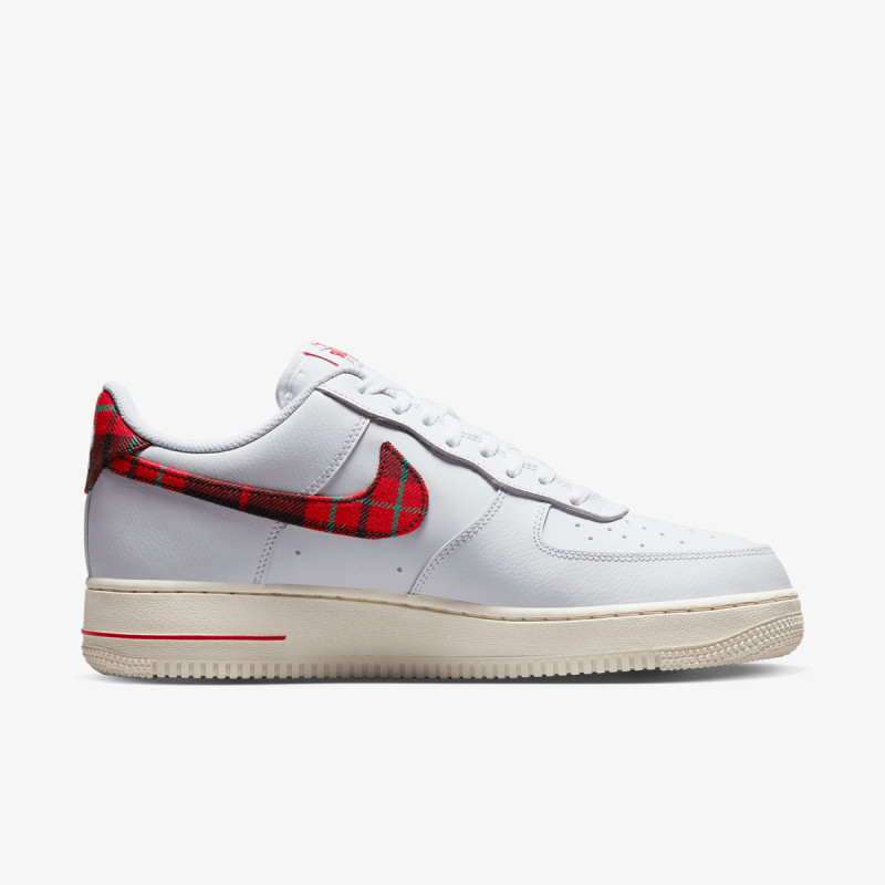 Nike Air Force 1 '07 LV8 