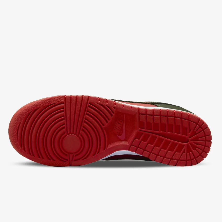 NIKE NIKE DUNK LOW RETRO BTTYS 