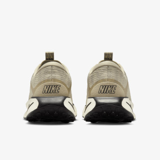 Nike MOTIVA 