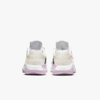 Nike AIR JORDAN 11 CMFT LOW 