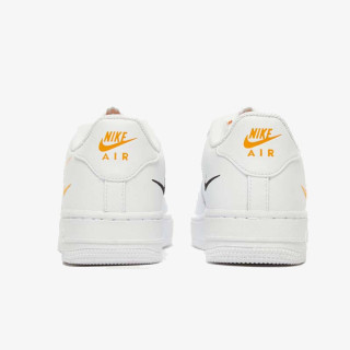 Nike Air Force 1 LE 