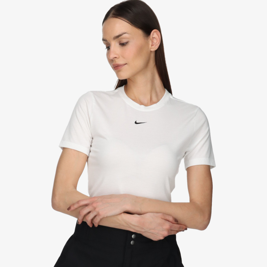 NIKE Sportswear Essential 