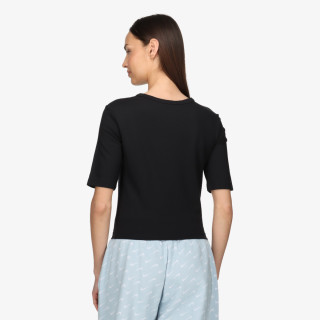 Nike Sportswear Essentials 