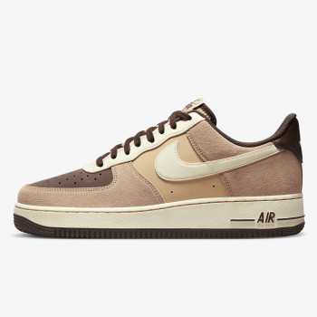 NIKE Air Force 1 '07 LV8 