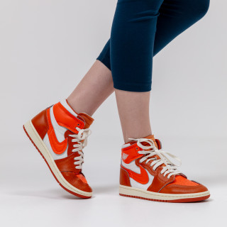 Nike WMNS AIR JORDAN 1 MM HIGH 