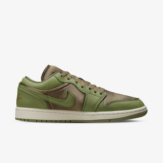 Nike WMNS AIR JORDAN 1 LOW SE 