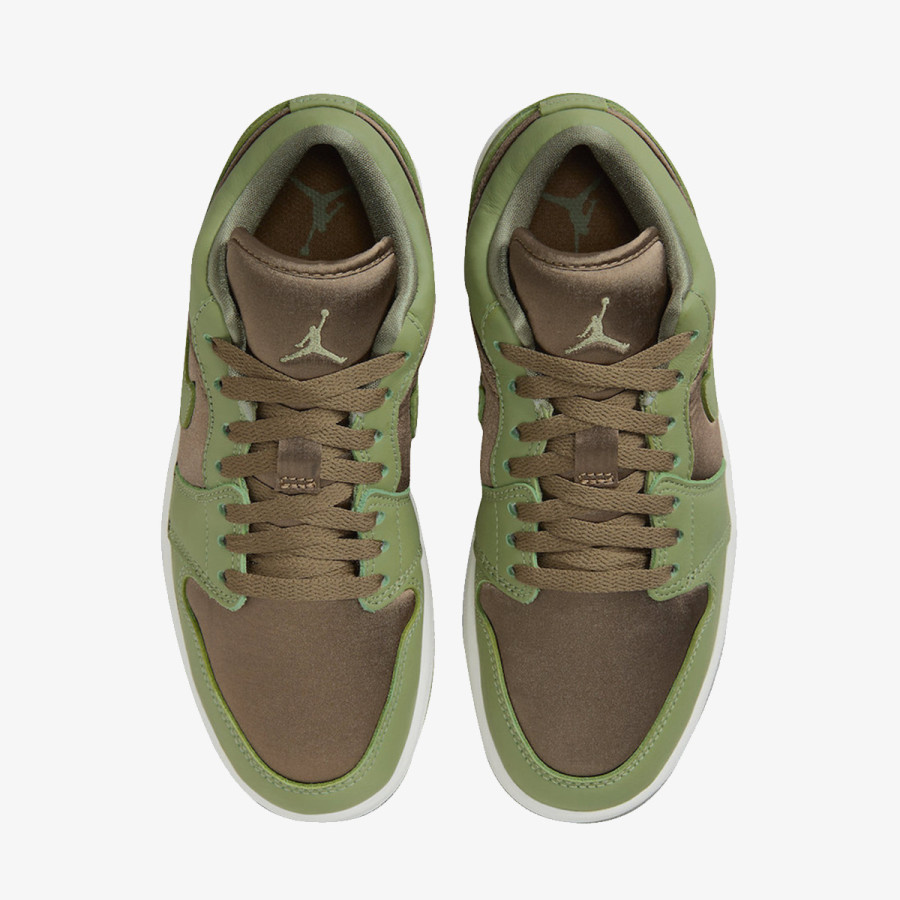 Nike WMNS AIR JORDAN 1 LOW SE 