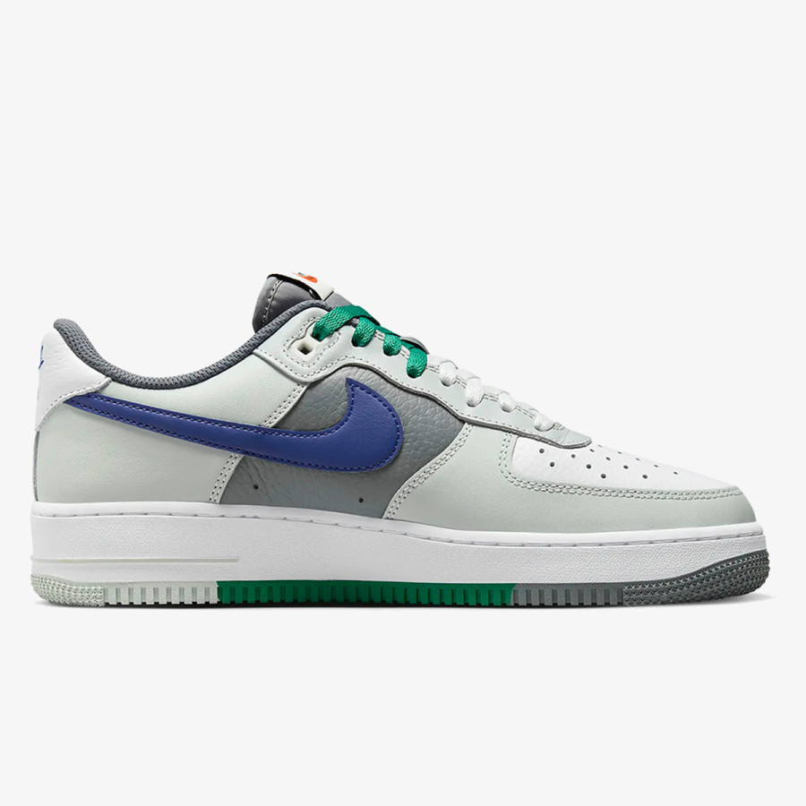 NIKE Air Force 1 '07 LV8 