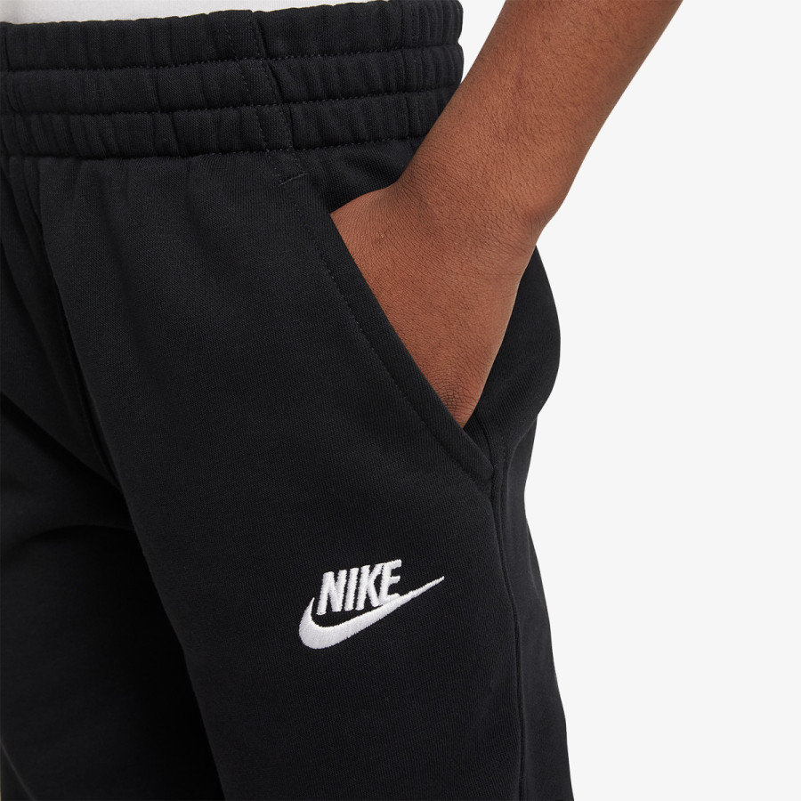 NIKE Club Fleece 