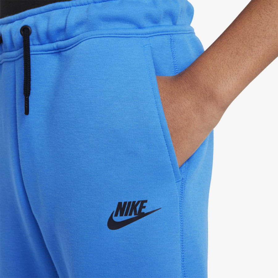 NIKE Sportswear Tech Fleece 