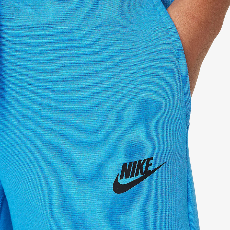 Nike Tech Fleece 