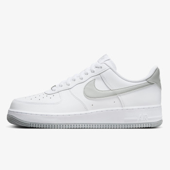 NIKE Air Force 1 '07 